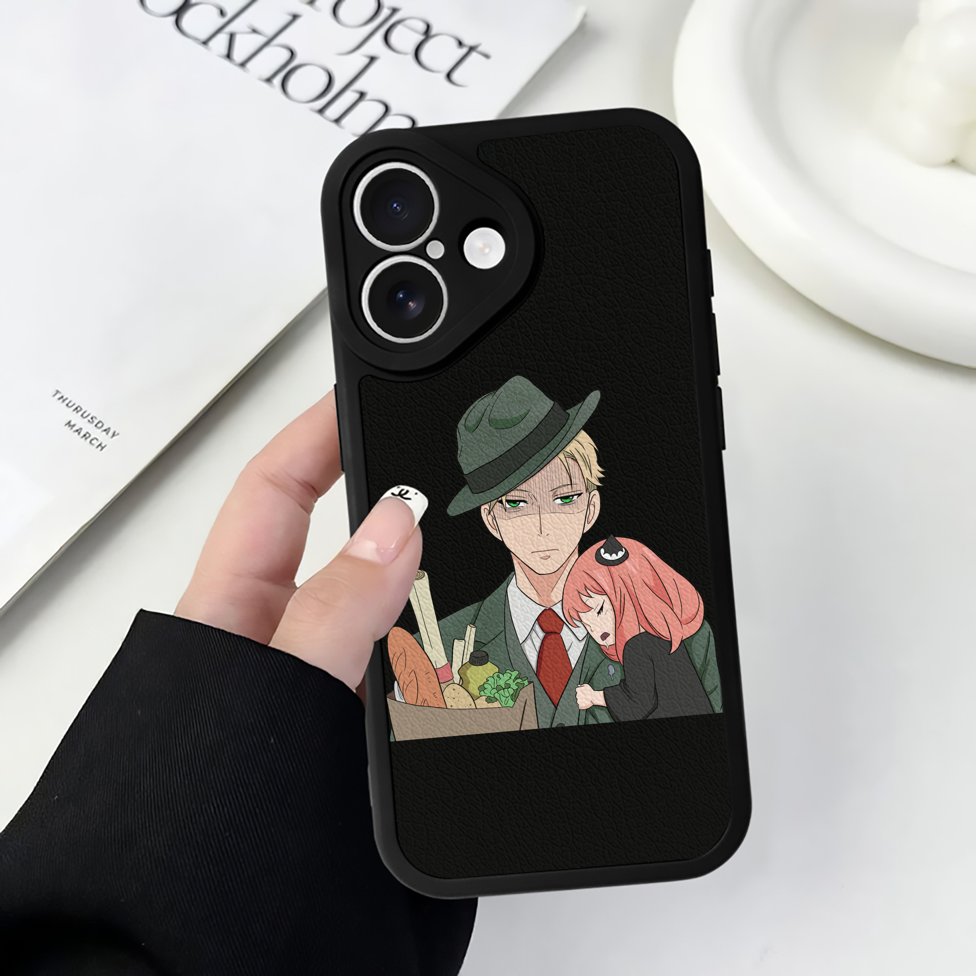 （画像用） SPY×FAMILY间谍家家酒 【iPhone 16シリーズ対応】シリコンスマホケース（レザー調） 材質：シリコン